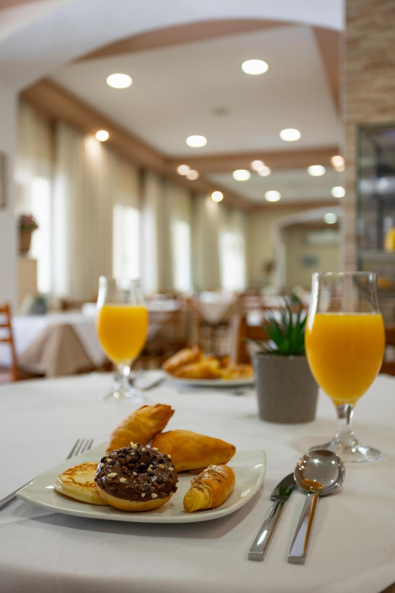 Corfu  Hotel Bretagne מראה חיצוני תמונה