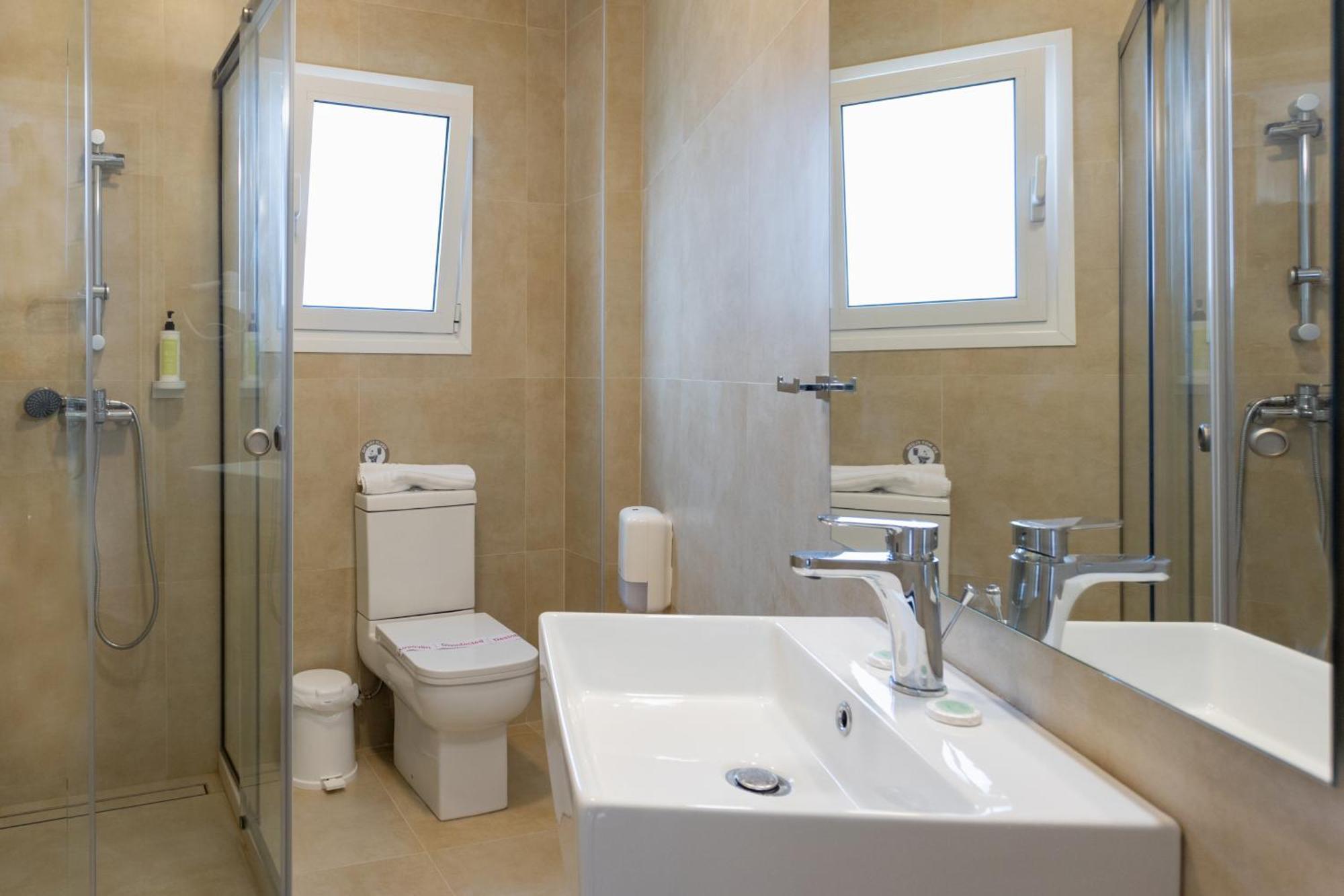 Corfu  Hotel Bretagne מראה חיצוני תמונה