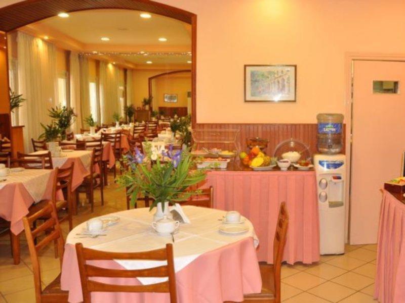 Corfu  Hotel Bretagne מראה חיצוני תמונה